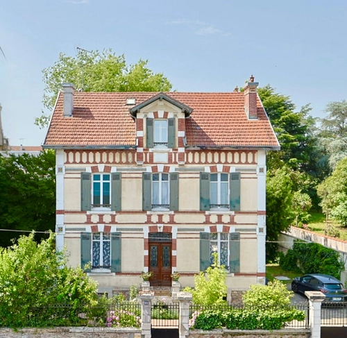 Image d'un maison 8 pièces 202 m² à 630000€ à dax (40100)
