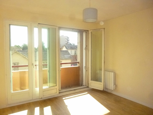 Image d'un appartement 1 pièce 19 m² à 64000€ à billère (64140)