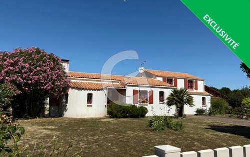 Image d'un maison 5 pièces 145 m² à 306000€ à angles (85750)