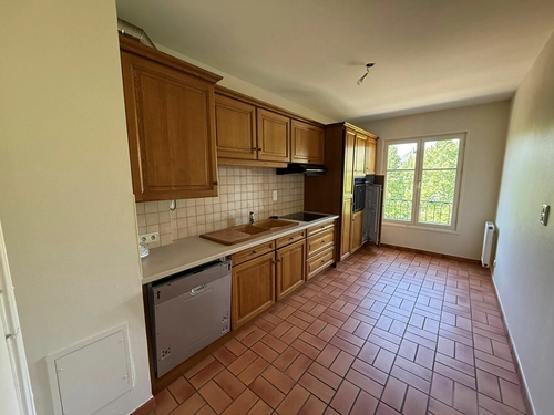 Image d'un appartement 4 pièces 127 m² à 1200€ à moulins (79700)