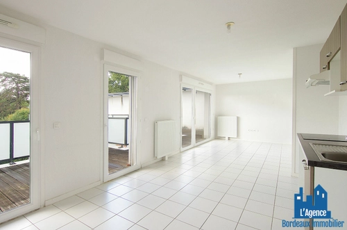Image d'un appartement 3 pièces 66 m² à 199500€ à cenon (33150)