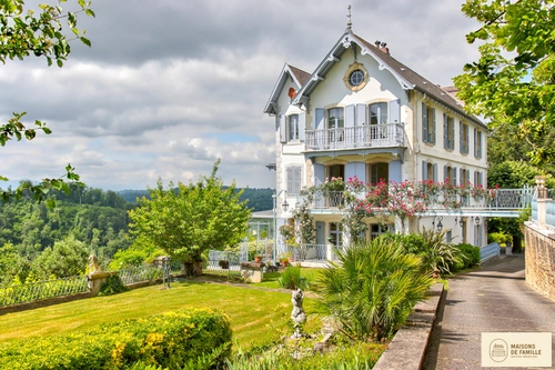 Image d'un maison 12 pièces 400 m² à 1980000€ à pau (64000)
