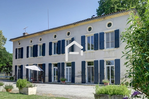 Image d'un maison 10 pièces 537 m² à 980000€ à puylaurens (81700)