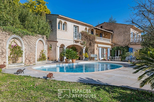 Image d'un maison 6 pièces 231 m² à 1290000€ à auribeau-sur-siagne (06810)