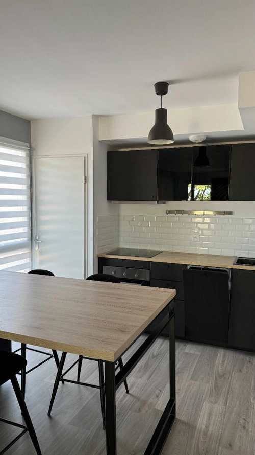Image d'un appartement 3 pièces 60 m² à 880€ à aubergenville (78410)