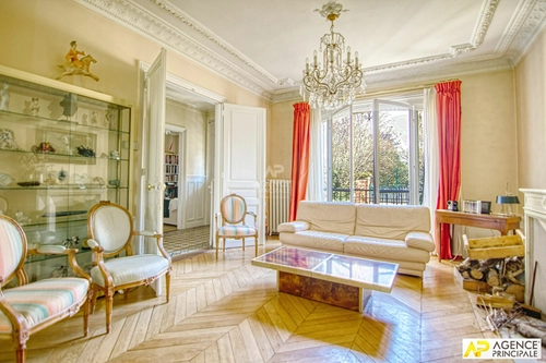 Image d'un maison 9 pièces 320 m² à 2990000€ à versailles (78000)