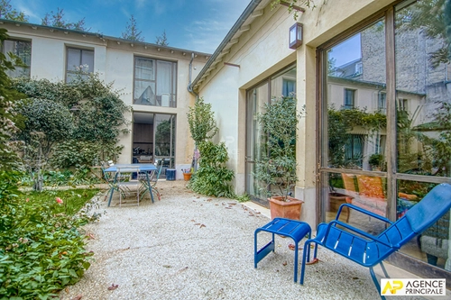 Image d'un maison 9 pièces 230 m² à 1980000€ à versailles (78000)