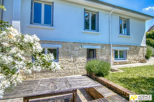 Image d'un maison 6 pièces 195 m² à 1030000€ à versailles (78000)