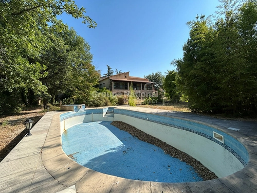 Image d'un maison 7 pièces 214 m² à 629000€ à carpentras (84200)