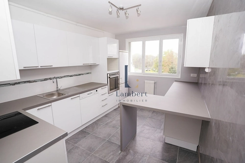 Image d'un appartement 3 pièces 75 m² à 1150€ à verneuil-sur-seine (78480)