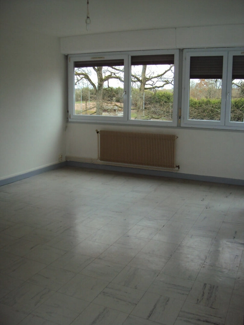 Image d'un appartement 4 pièces 78 m² à 535€ à ciry-le-noble (71420)