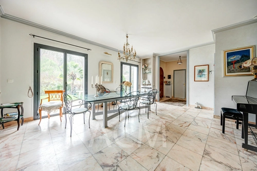 Image d'un maison 7 pièces 231 m² à 1150000€ à le mesnil-le-roi (78600)