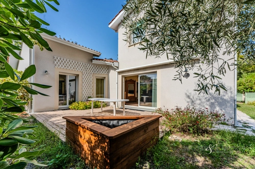 Image d'un maison 5 pièces 137 m² à 649000€ à lanton (33138)