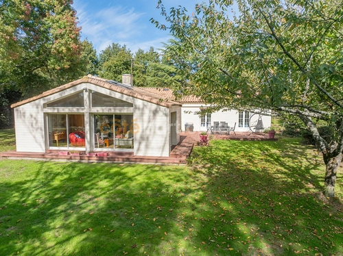 Image d'un maison 8 pièces 205 m² à 428000€ à aizenay (85190)