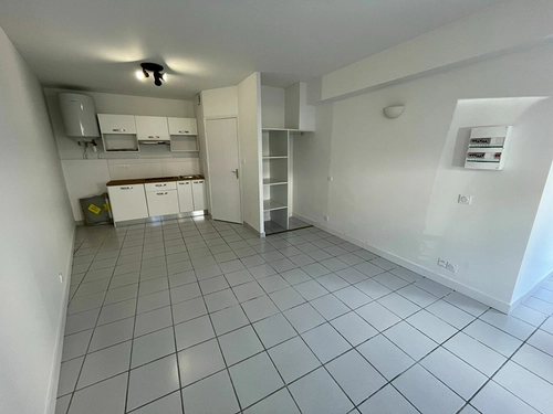 Image d'un appartement 1 pièce 25 m² à 420€ à quimper (29000)
