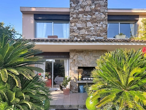 Image d'un maison 6 pièces 256 m² à 784000€ à avignon (84000)