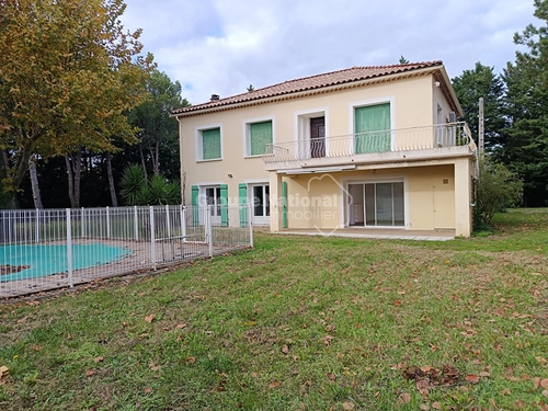 Image d'un maison 5 pièces 200 m² à 1450€ à orange (84100)