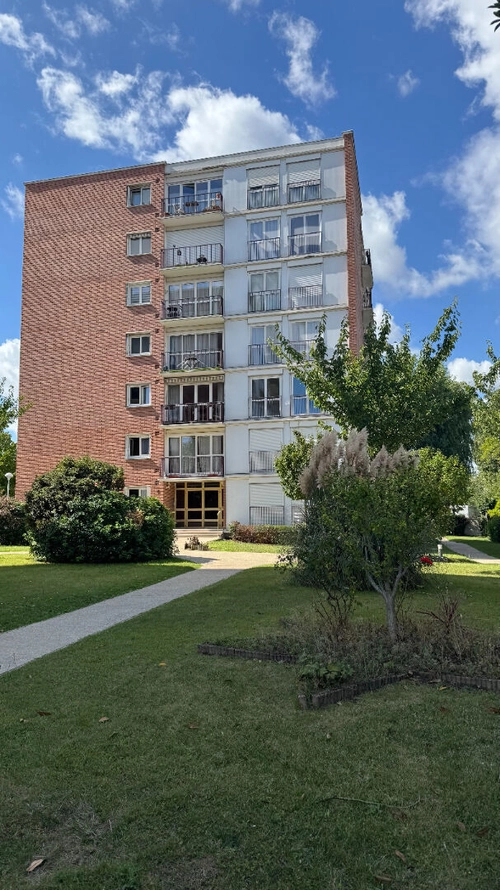 Image d'un appartement 4 pièces 77 m² à 365000€ à enghien-les-bains (95880)