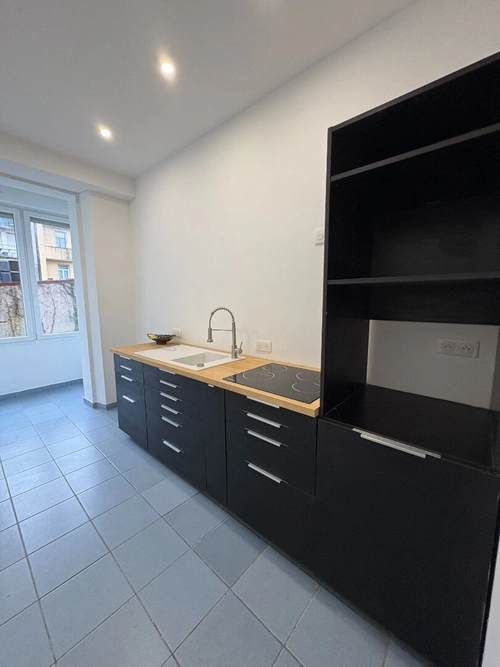 Image d'un appartement 3 pièces 64 m² à 895€ à metz (57000)