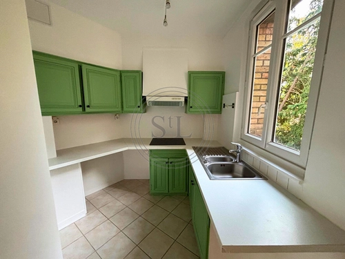 Image d'un appartement 2 pièces 44 m² à 1207.16€ à versailles (78000)