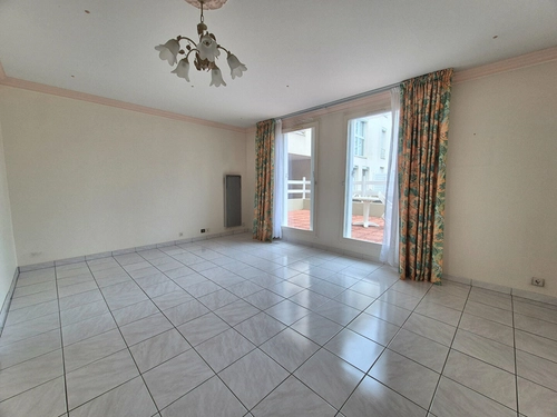 Image d'un appartement 4 pièces 85 m² à 252000€ à montigny-le-bretonneux (78180)