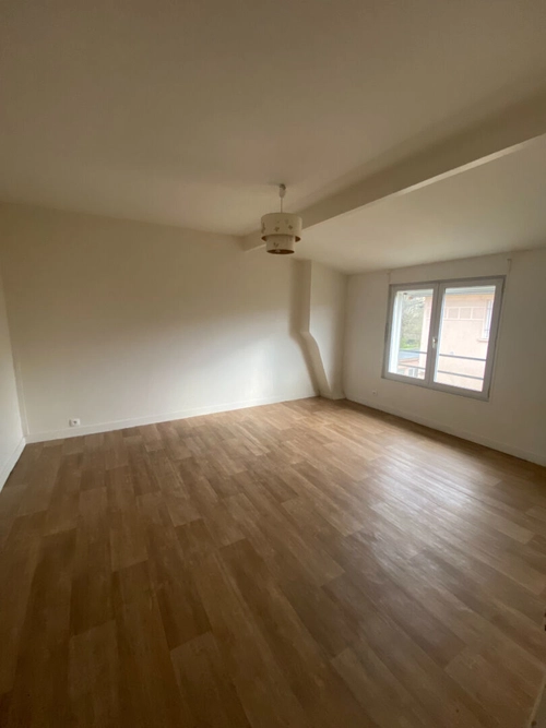 Image d'un appartement 3 pièces 75 m² à 1404.34€ à versailles (78000)