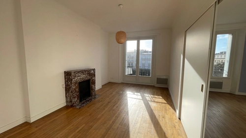 Image d'un appartement 2 pièces 66 m² à 720€ à brest (29200)