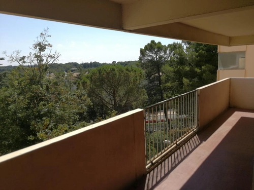 Image d'un appartement 3 pièces 67 m² à 906€ à aix-en-provence (13090)