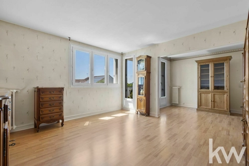 Image d'un appartement 4 pièces 89 m² à 180000€ à trappes (78190)