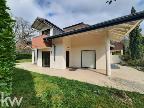 Image d'un appartement 4 pièces 156 m² à 775000€ à archamps (74160)