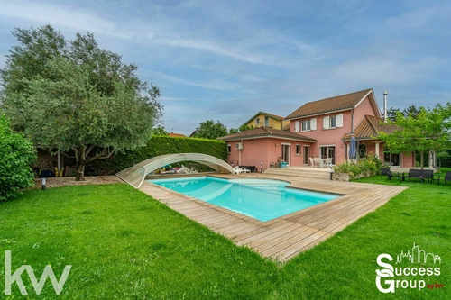 Image d'un maison 7 pièces 228 m² à 699000€ à bron (69500)