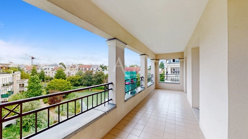 Image d'un appartement meublé 4 pièces 82 m² à 2270€ à le plessis-robinson (92350)
