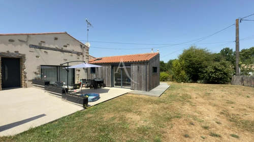 Image d'un maison 5 pièces 100 m² à 279000€ à la roche-sur-yon (85000)