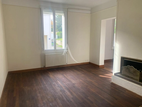 Image d'un maison 6 pièces 133 m² à 1350€ à chartres (28000)