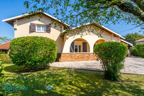 Image d'un maison 5 pièces 145 m² à 449500€ à cestas (33610)