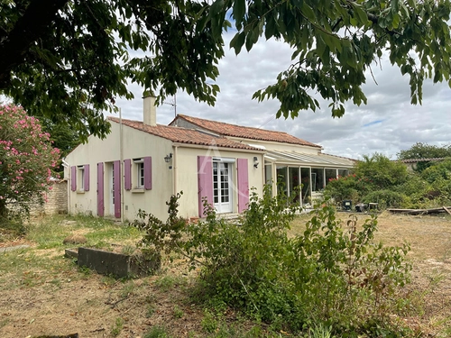 Image d'un maison 4 pièces 82 m² à 161600€ à fontenay-le-comte (85200)