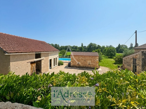 Image d'un maison 7 pièces 500 m² à 473500€ à duravel (46700)
