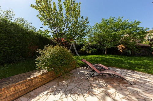 Image d'un maison 6 pièces 147 m² à 600000€ à bussy-saint-georges (77600)