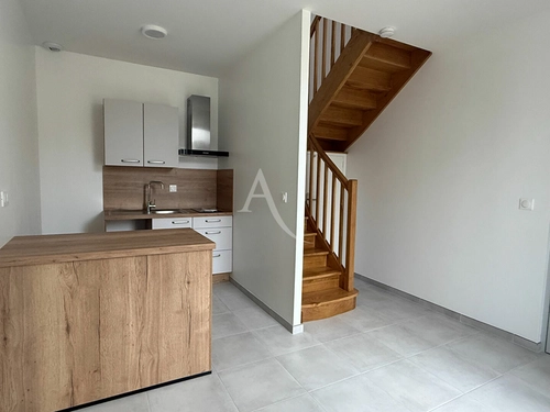 Image d'un appartement 2 pièces 28 m² à 545€ à saintes (17100)