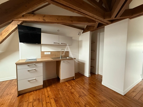 Image d'un appartement 1 pièce 27 m² à 600€ à saintes (17100)