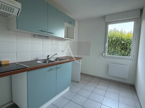 Image d'un appartement 3 pièces 62 m² à 750€ à saintes (17100)