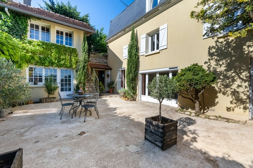 Image d'un maison 8 pièces 186 m² à 479900€ à hardricourt (78250)