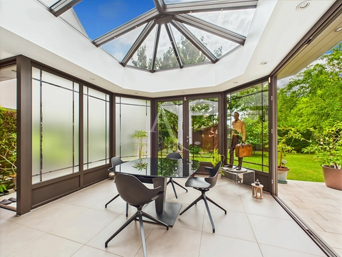 Image d'un maison 8 pièces 182 m² à 575000€ à la queue-en-brie (94510)
