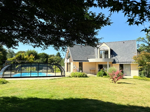 Image d'un maison 6 pièces 160 m² à 815100€ à pleuven (29170)