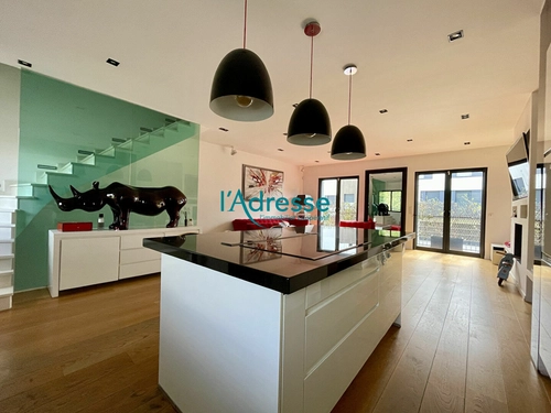 Image d'un maison 5 pièces 150 m² à 850000€ à nanterre (92000)