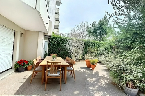 Image d'un appartement 5 pièces 108 m² à 690000€ à suresnes (92150)