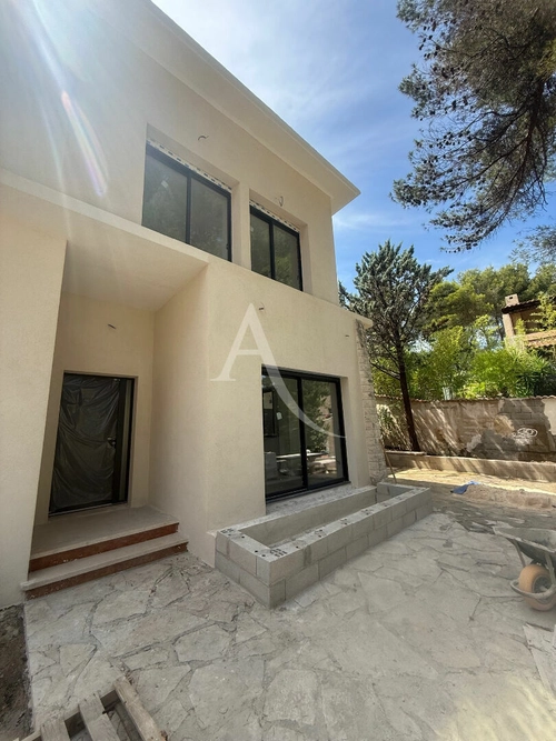 Image d'un maison 5 pièces 101 m² à 489900€ à martigues (13500)
