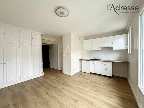 Image d'un appartement 1 pièce 25 m² à 930€ à suresnes (92150)