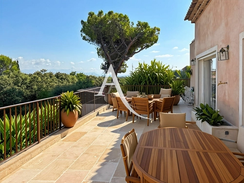 Image d'un maison 10 pièces 295 m² à 2350000€ à antibes (06600)