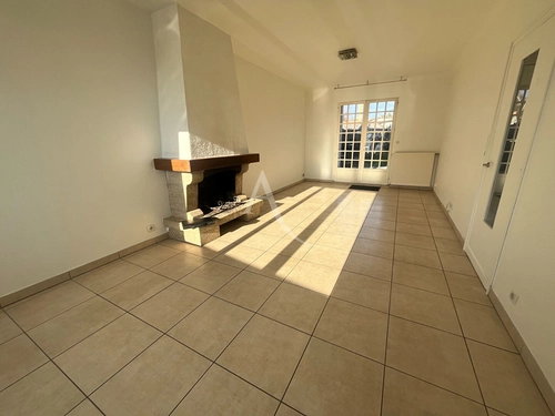 Image d'un maison 4 pièces 106 m² à 853€ à cholet (49300)
